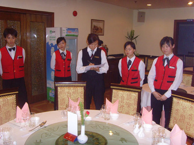 &ldquo;愛崗敬業(yè),優(yōu)質(zhì)服務(wù)&rdquo;主題活動在后勤