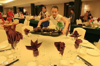 這7個(gè)職業(yè)在中國(guó)漲工資最慢,你中槍沒(méi)?會(huì)轉(zhuǎn)崗嗎?