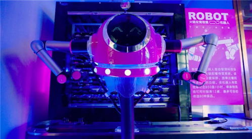 順德開(kāi)了個(gè)機(jī)器人餐廳 炒菜做飯服務(wù)員全是機(jī)器人