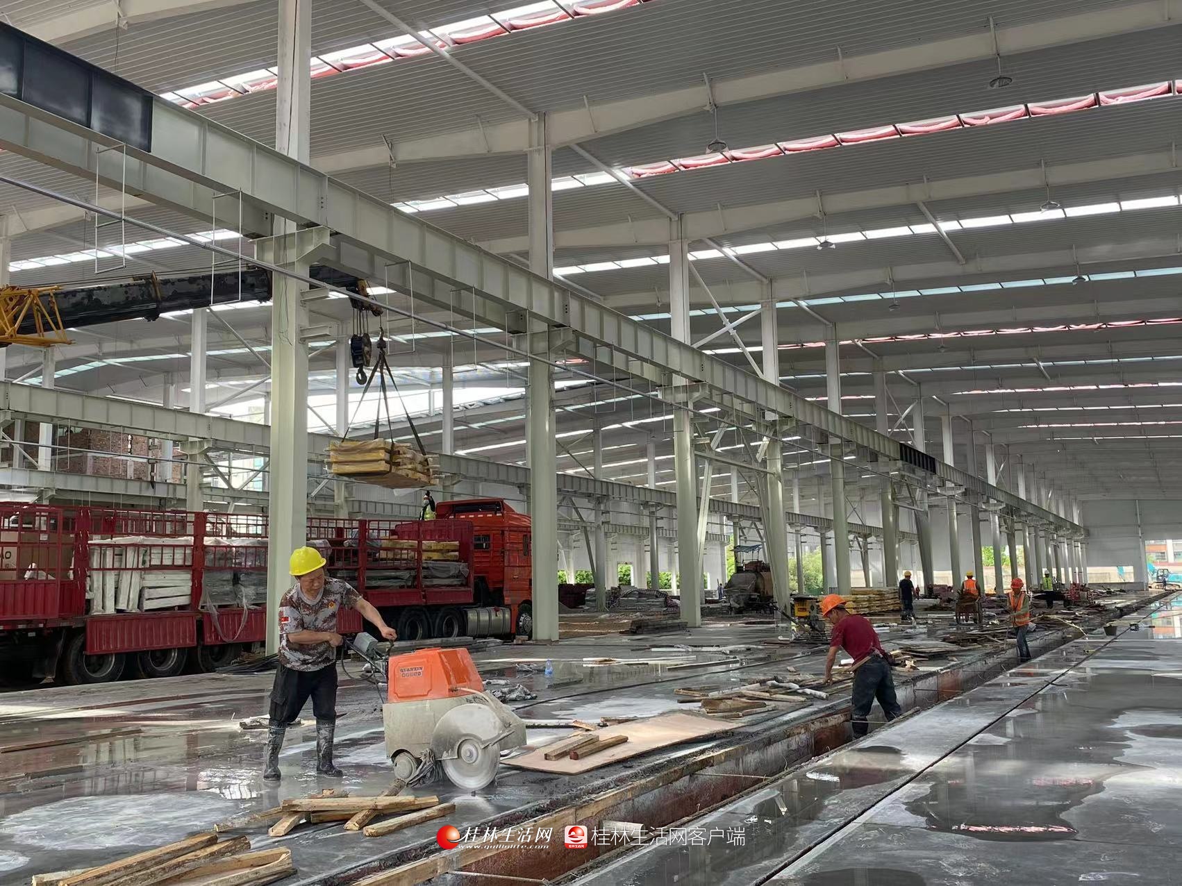20余家企業(yè)項(xiàng)目開工建設(shè)，開工率達(dá)100% 桂林高新區(qū) “雙容雙承諾”特色服務(wù)讓企業(yè)發(fā)展走上“高速路”